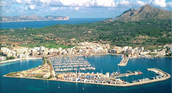 Alcudia (Holidays, Top Things to Do & See + Advice) - Spainist